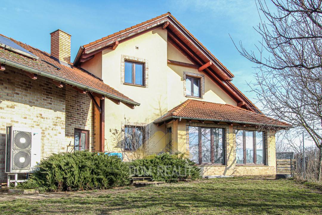 Nehnuteľnosť DOM-REALÍT,  ponúka neštandardný 3-izbový RD, Trnovec nad Váhom